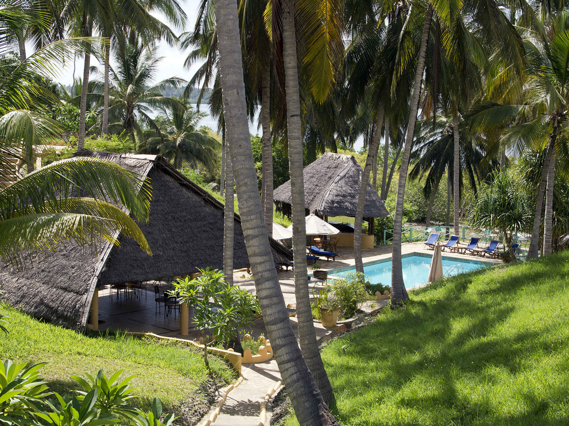 Kinasi Lodge: Bar am Pool Kinasi Lodge: Bar am Pool
