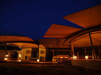 Saruni Samburu: Haupthaus bei Nacht