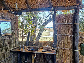 Big Lagoon Camp: Im Bad Big Lagoon Camp: Im Bad