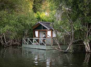 Ila Safari Lodge: Blick auf den Spa