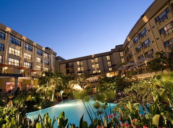 Kigali Serena Hotel: Der Pool Kigali Serena Hotel: Der Pool