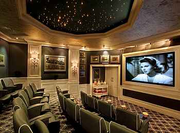 The Oyster Box: Kino