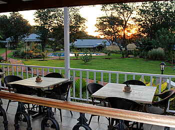 Pioneers Victoria Falls: Auf der Veranda Pioneers Victoria Falls: Auf der Veranda