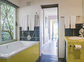 Crayfish Lodge: Das Bad in einem Atlantic Garden Zimmer Crayfish Lodge: Das Bad in einem Atlantic Garden Zimmer