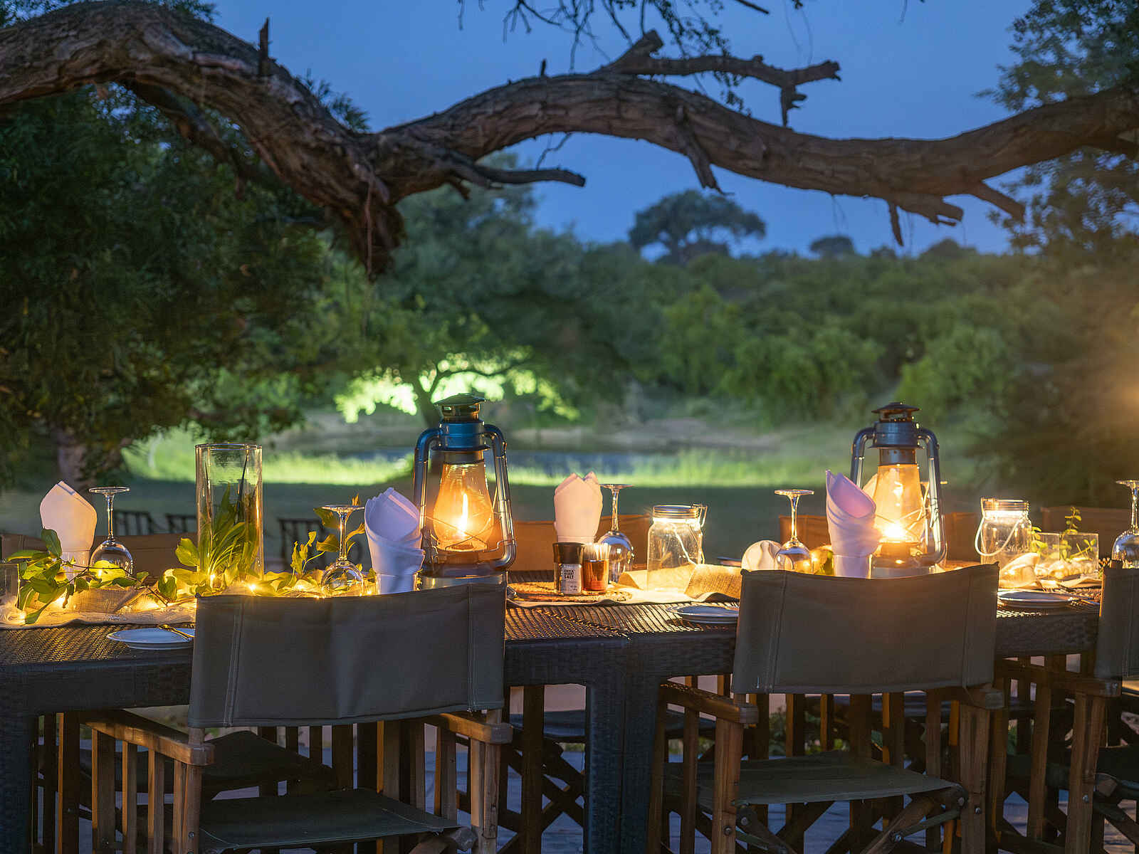 Kambaku Safari Lodge: Dining Kambaku Safari Lodge: Dining