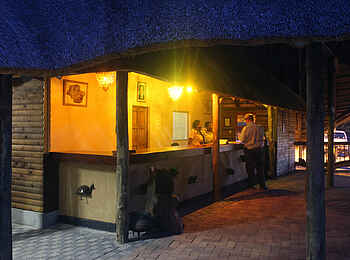 Nata Lodge: Rezeption Nata Lodge: Rezeption