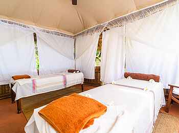 Pole Pole Bungalows: Pavillon für Massagen