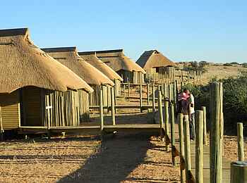 Rooiputs Lodge: Gästechalets