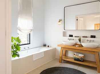 Simbavati Cederberg Ridge Lodge: Das Badezimmer einer Classic Suite Simbavati Cederberg Ridge Lodge: Das Badezimmer einer Classic Suite