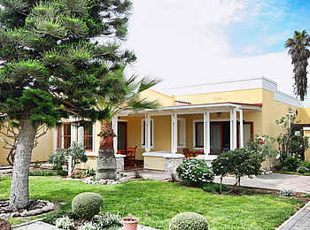 Cornerstone Guesthouse: Garten