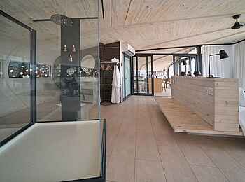 Desert Whisper Villa: Gästebungalow Dusche