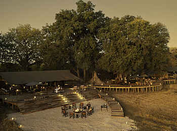 Kiri Camp: Blick auf den Zentralbereich Kiri Camp: Blick auf den Zentralbereich