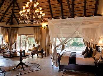 King's Camp: Honeymoon Suite von Innen King's Camp: Honeymoon Suite von Innen