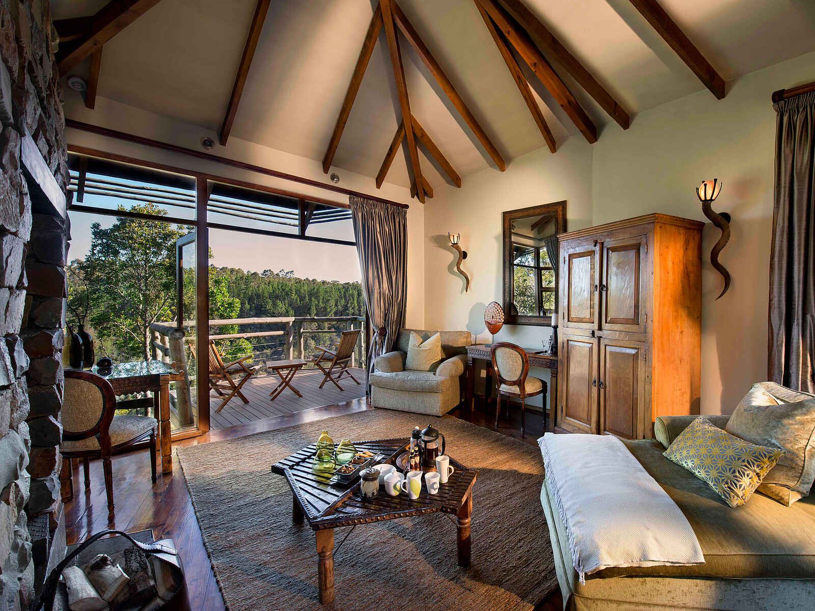 Tsala Treetop Lodge: Blick ins Wohnzimmer Tsala Treetop Lodge: Blick ins Wohnzimmer