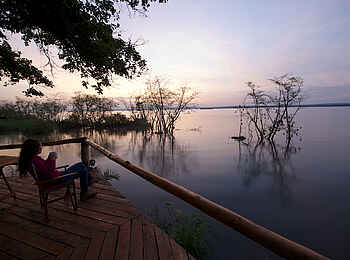 Ruzizi Tented Lodge: Sonnenaufgang über dem See