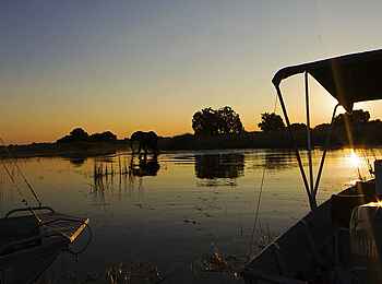 Camp Okavango: Sonnenuntergang Camp Okavango: Sonnenuntergang