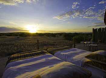 Doro Nawas: Morgensonne im Bett