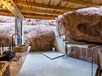 Onduli Ridge Camp: Im Bad