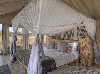 Ubuntu Migration Camp: Double Tent Bett