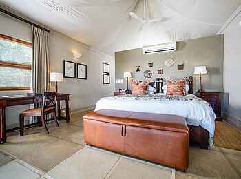Savanna Lodge: Schlafzimmer der Luxruy Suite Savanna Lodge: Schlafzimmer der Luxruy Suite