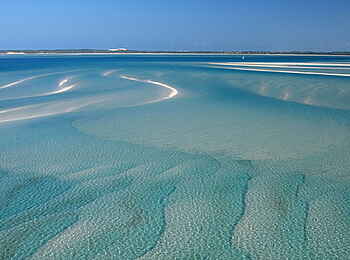 Azura Benguerra Island: Klares Wasser in der Lagune Azura Benguerra Island: Klares Wasser in der Lagune
