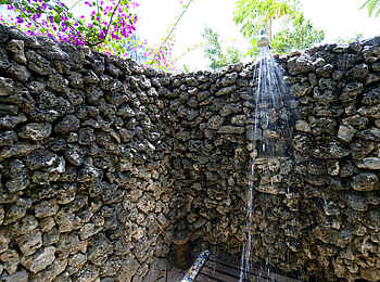 Ibo Island Lodge: Outdoor-Dusche des Gartenzimmers Schmetterling