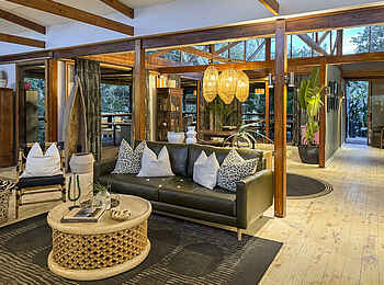 Makakatana Bay Lodge: Der Zentralbereich Makakatana Bay Lodge: Der Zentralbereich