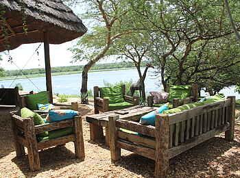 Murchison River Lodge: Sofa mit Blick zum Nil