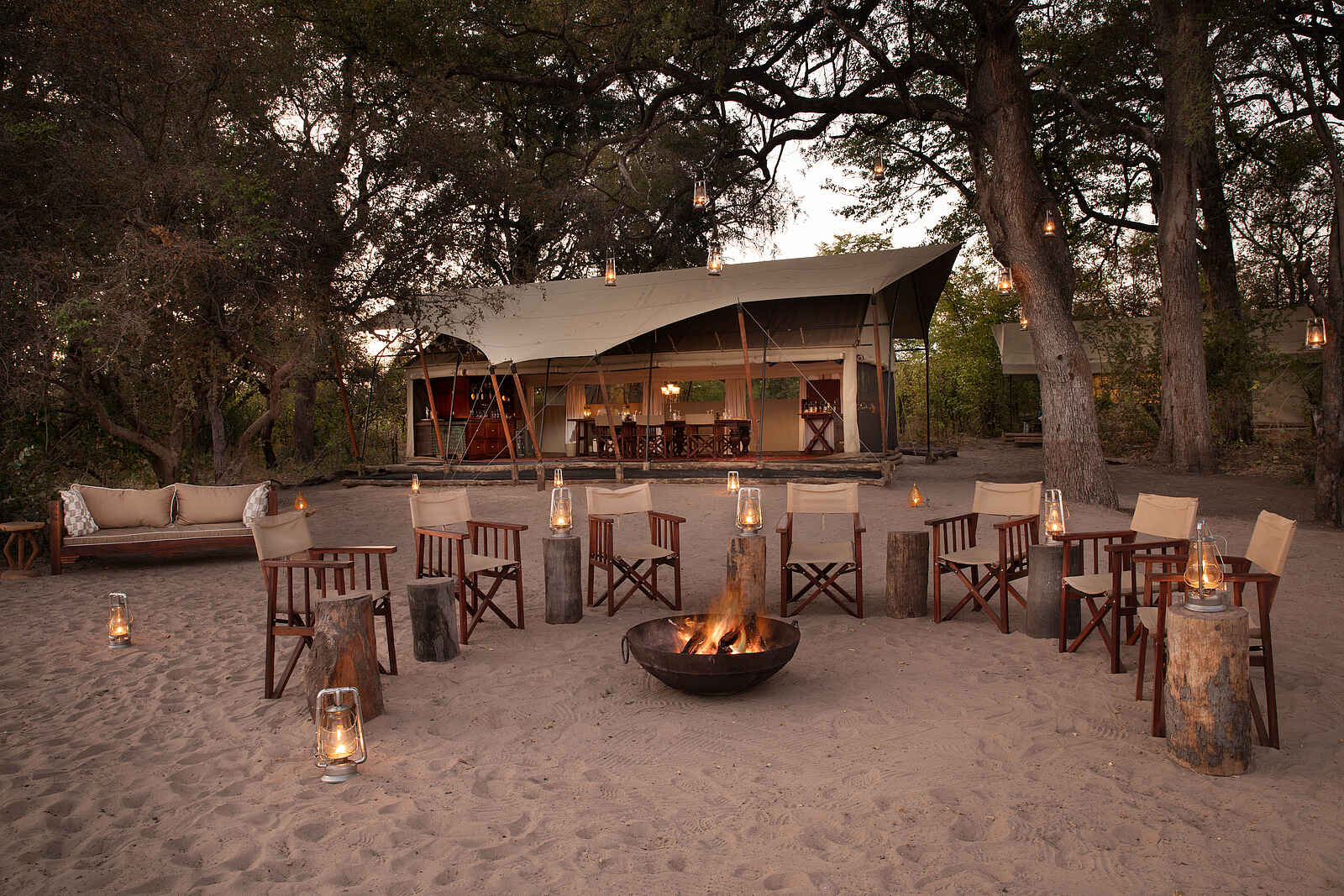 Okavango Explorers Camp: Die Feuerstelle Okavango Explorers Camp: Die Feuerstelle