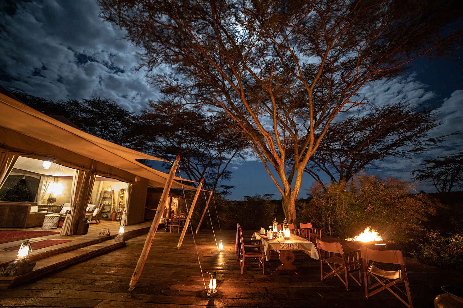 Mara Nyika Camp: Holzdeck