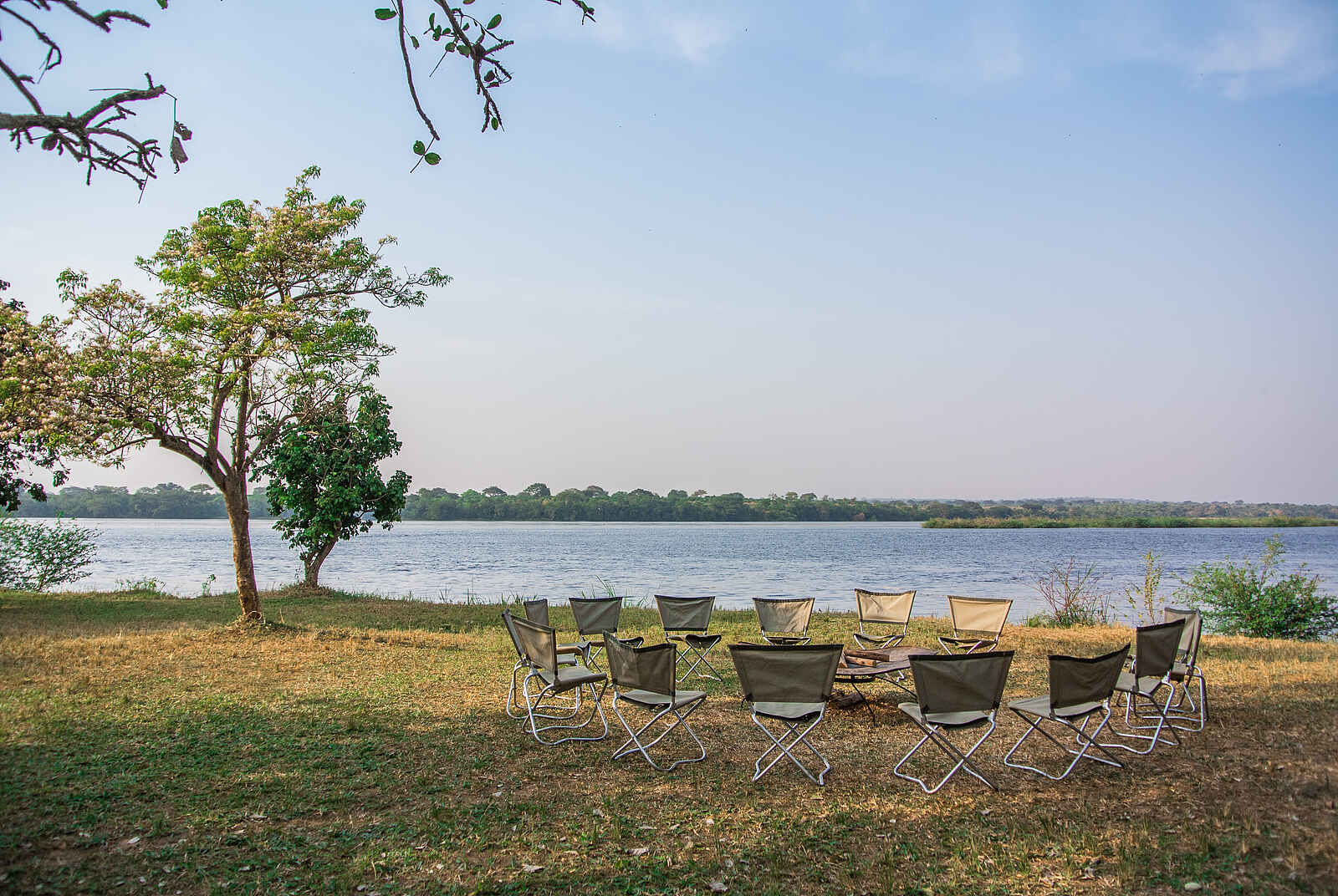 Baker's Lodge: Sitzgelegenheiten im Garten Baker's Lodge: Sitzgelegenheiten im Garten