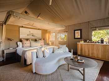 Chitabe Lediba Camp: Standard Tent Bett