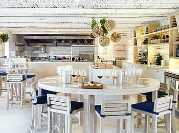 Mont Rochelle Hotel & Vineyard: Tasting Mont Rochelle Hotel & Vineyard: Tasting