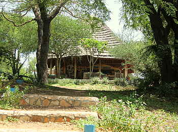 Murchison River Lodge: Stufen zum Hauptgebäude