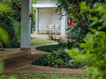 PheZulu Guest Lodge: Wege