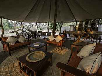 Tena Tena Camp: Lounge und Bar