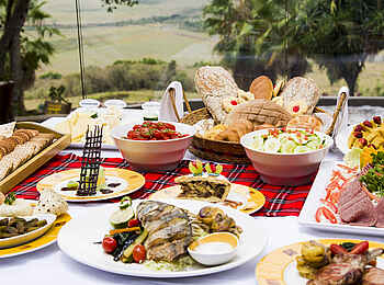 Mara Serena Safari Lodge: Typische Speisen Mara Serena Safari Lodge: Typische Speisen