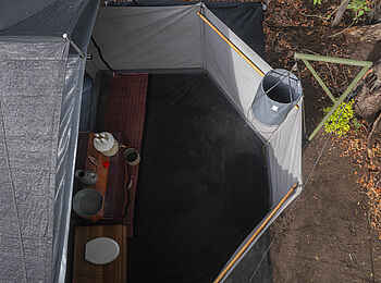 Kweene River Camp: Eimerdusche von oben