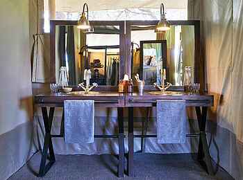 Legendary Nyasi Tented Camp: Badezimmer 