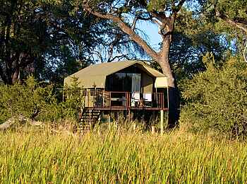 Nkasa Lupala Tented Lodge: Gästezelt mit privater Veranda Nkasa Lupala Tented Lodge: Gästezelt mit privater Veranda