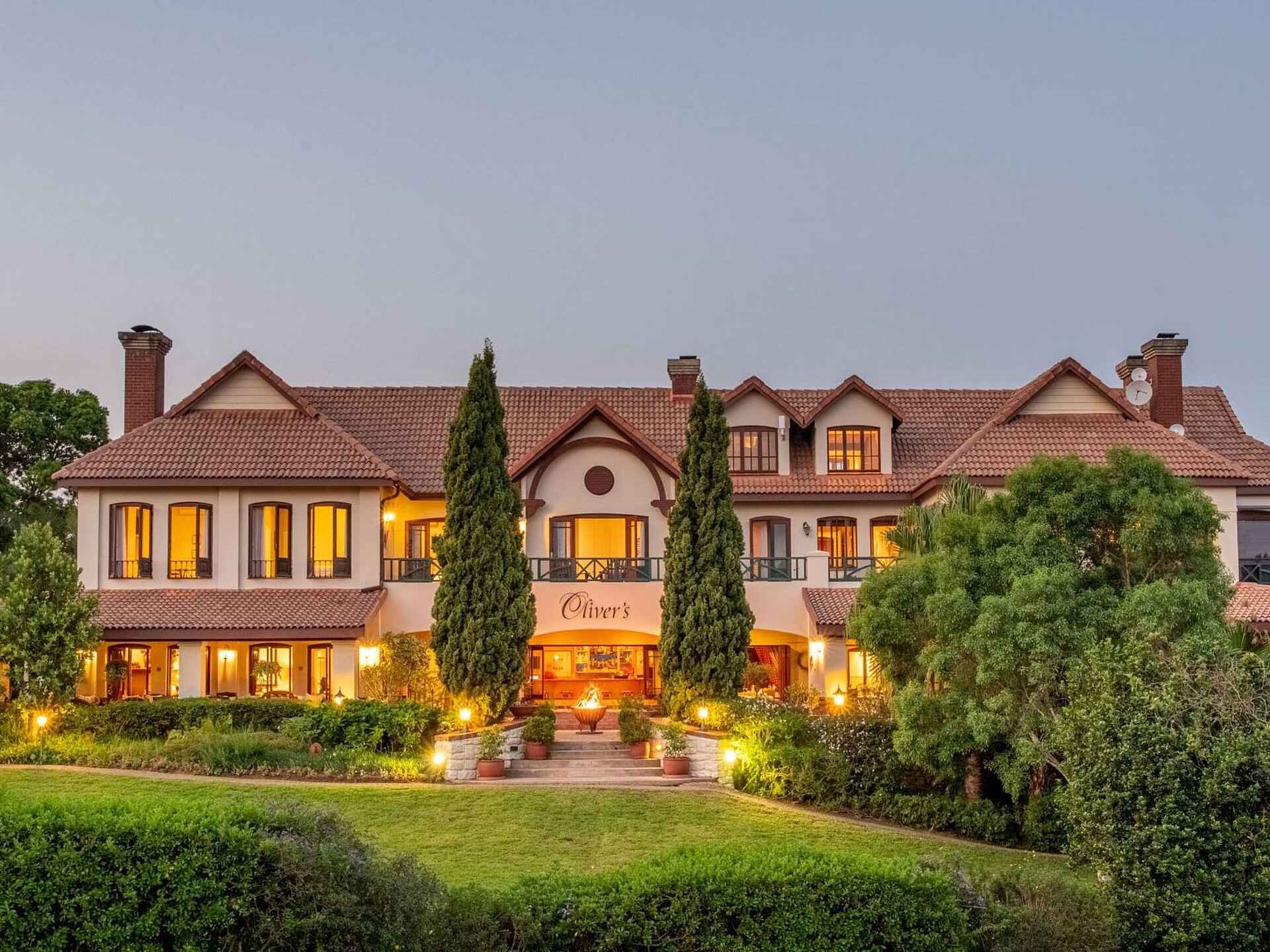 Oliver's: Gartenseite