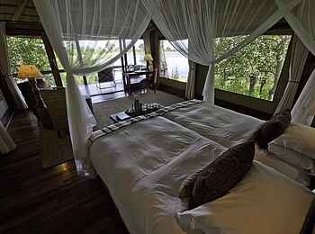 Savuti Camp: Savuti Camp: Family Tent Zeltinterieur