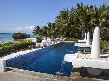 The Aiyana: Poolbereich The Aiyana: Poolbereich