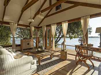 Tongabezi Lodge: Lounge des Dog House