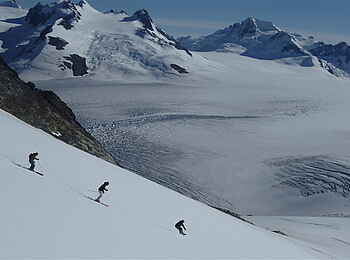 Tweedsmuir Park Lodge: Skitour in den Bergen