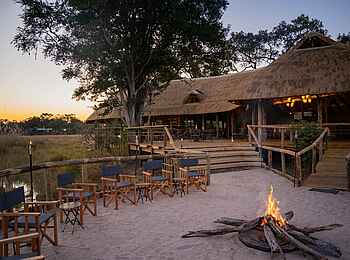 4 Rivers Camp: Die Boma 4 Rivers Camp: Die Boma