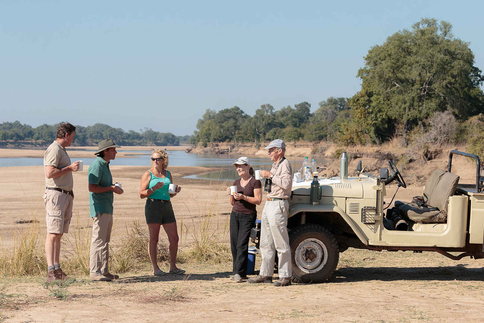 Nkonzi Bush Camp: Kaffeepause am Luangwa Nkonzi Bush Camp: Kaffeepause am Luangwa