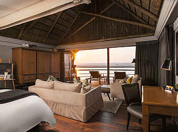Chobe Water Villas: Lounge