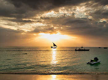 Gold Zanzibar Beach House & Spa: Sonnenuntergang