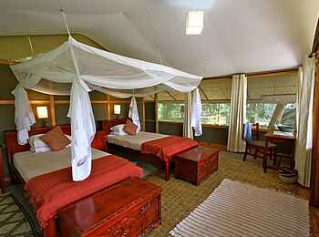 Ishasha Wilderness Camp: Gästezelt mit viel Platz Ishasha Wilderness Camp: Gästezelt mit viel Platz